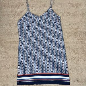 Size m dress - skies are blue